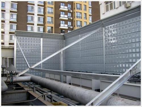 Noise reduction treatment of cooling tower in supermarket