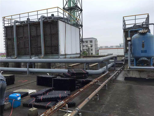 Cooling tower maintenance and site setting method