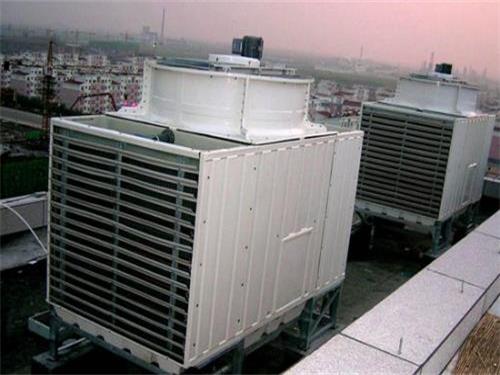 The benefits of regular blowdown of cooling towers