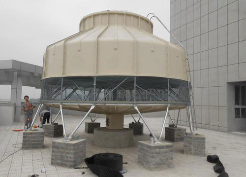 Characteristics of two kinds of countercurrent cooling towers