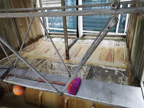 The steps of repairing and anti-corrosion construction method of cooling tower chassis