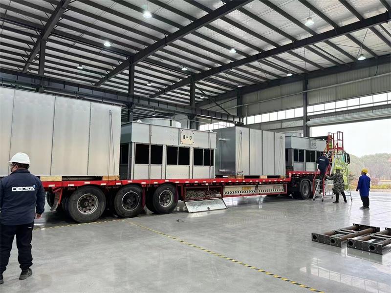 What factors damage the heat transfer coefficient of a closed cooling tower